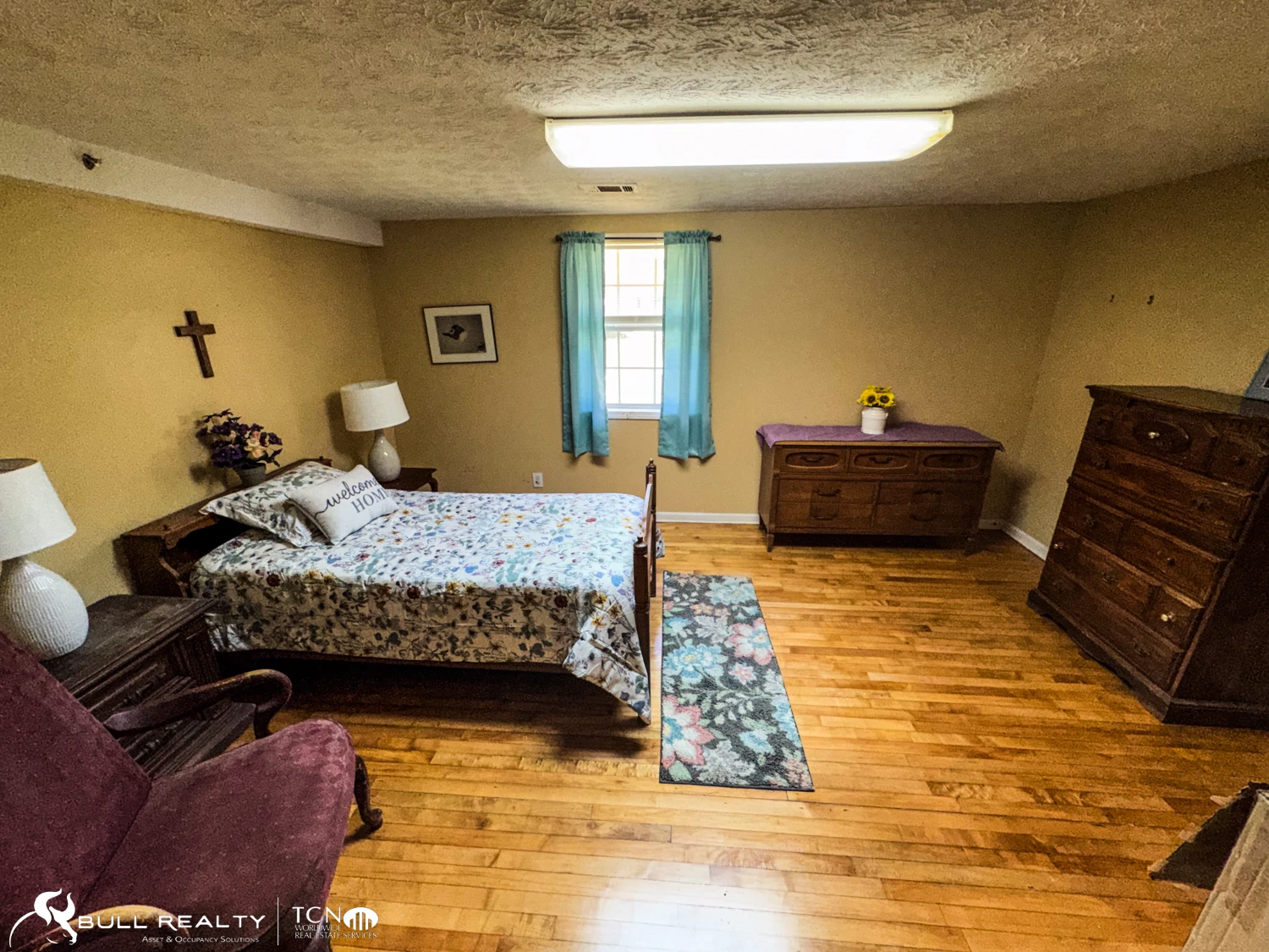 Former Personal Care Facility with Conversion Potential | ±12,037 SF