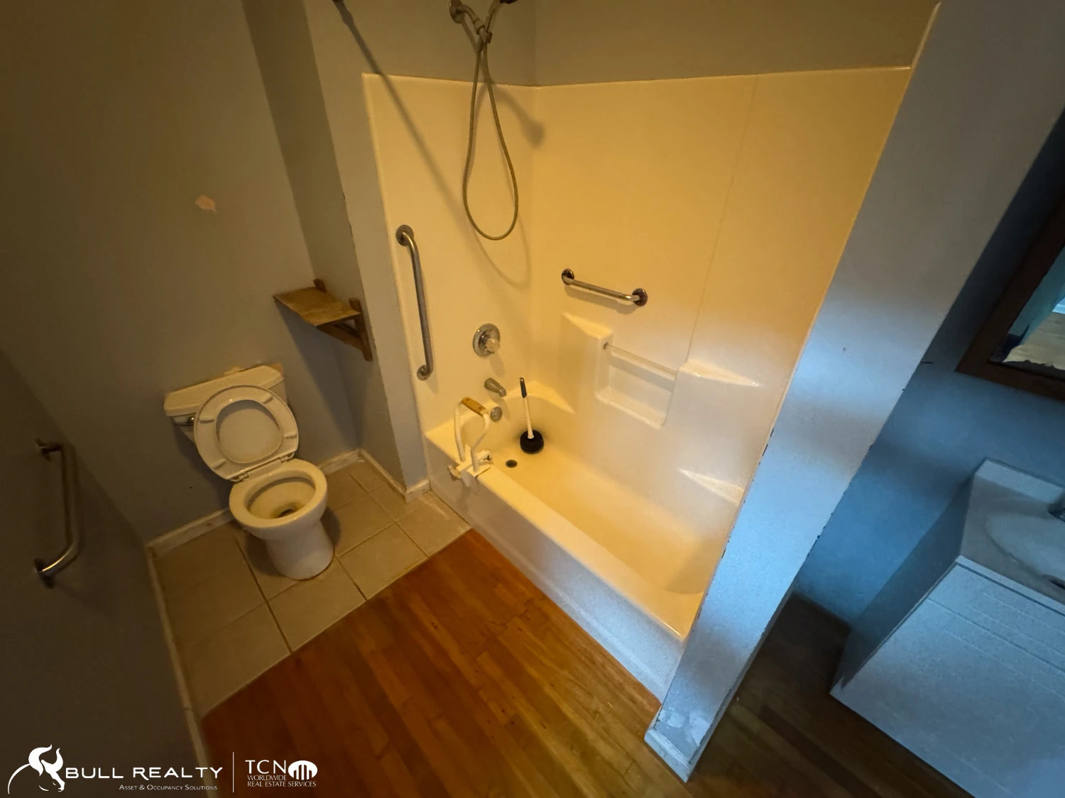 Former Personal Care Facility with Conversion Potential | ±12,037 SF