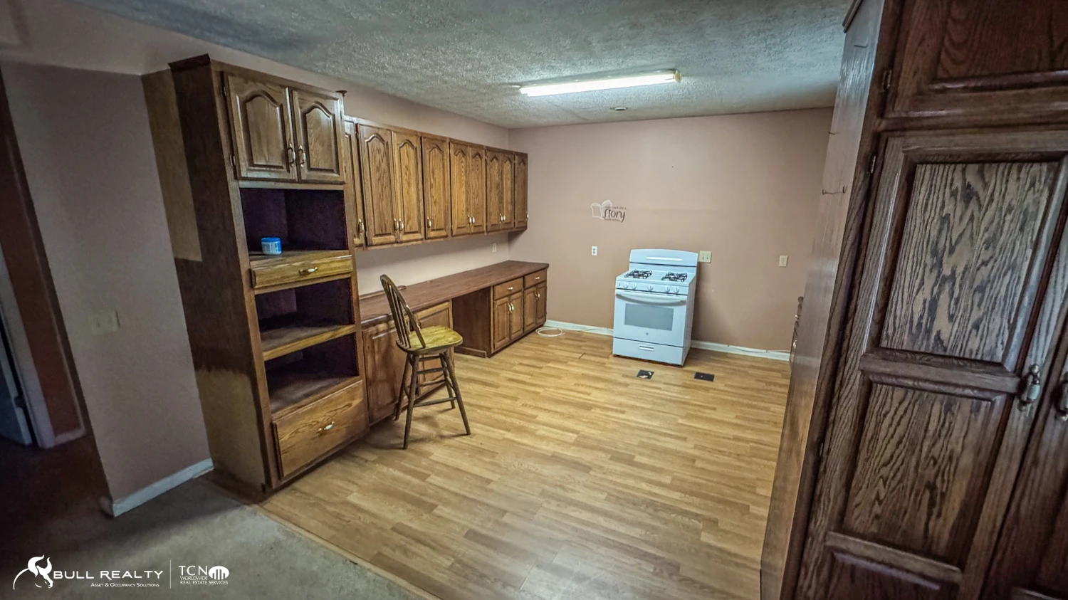 Former Personal Care Facility with Conversion Potential | ±12,037 SF