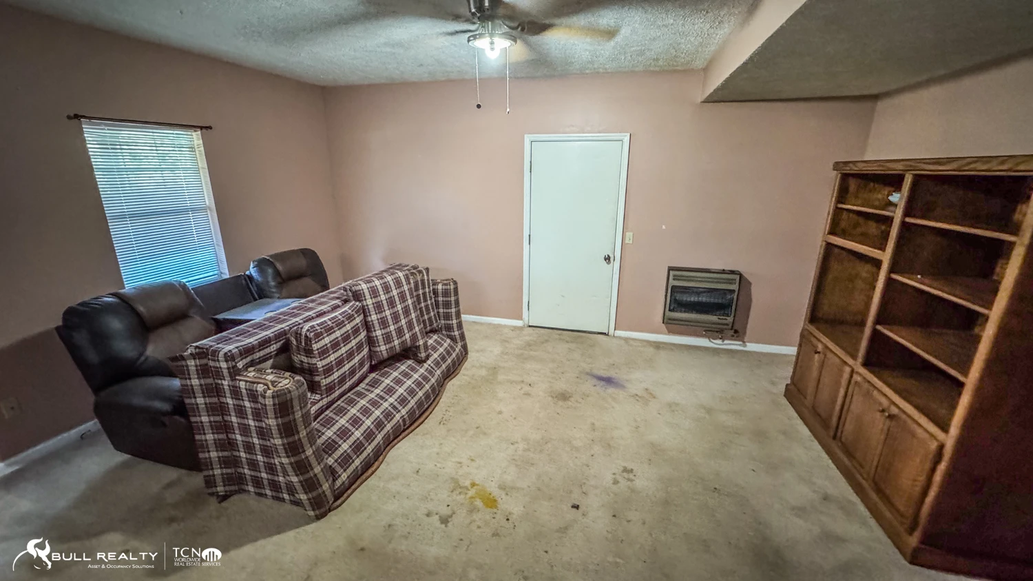 Former Personal Care Facility with Conversion Potential | ±12,037 SF