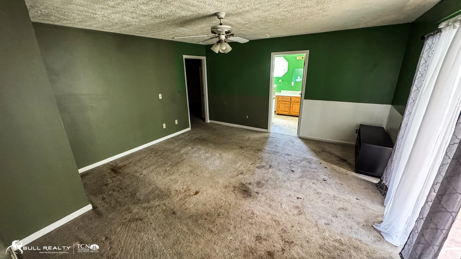 Former Personal Care Facility with Conversion Potential | ±12,037 SF