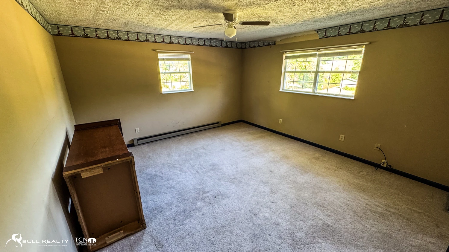 Former Personal Care Facility with Conversion Potential | ±12,037 SF