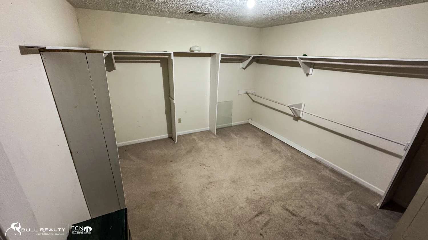 Former Personal Care Facility with Conversion Potential | ±12,037 SF