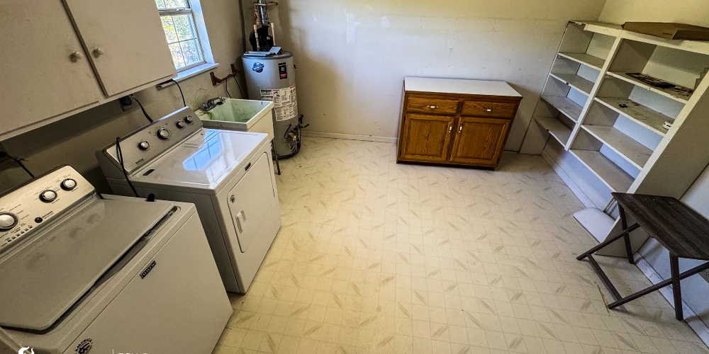 Former Personal Care Facility with Conversion Potential | ±12,037 SF