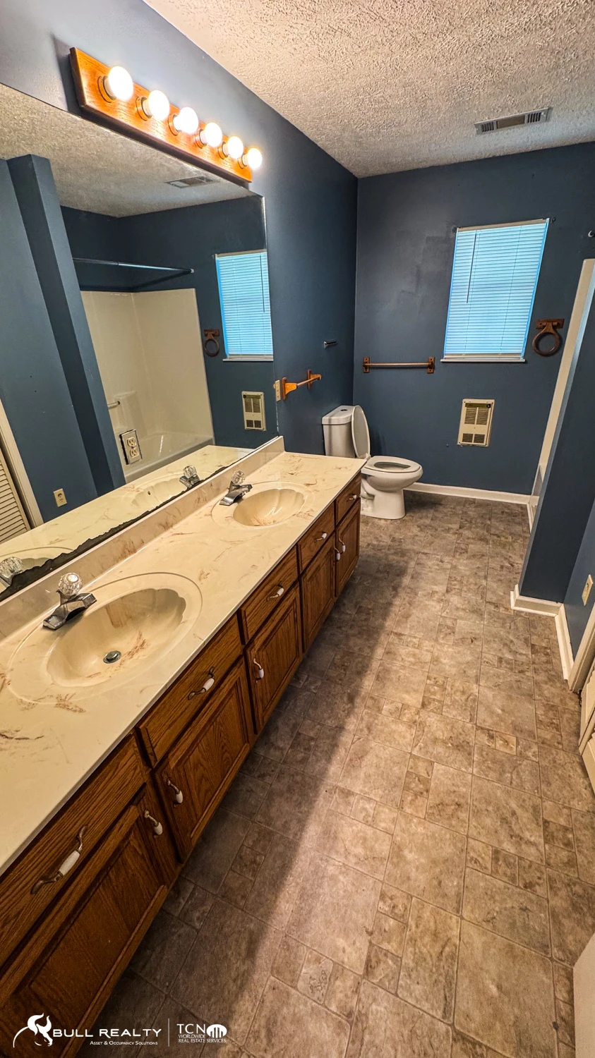 Former Personal Care Facility with Conversion Potential | ±12,037 SF