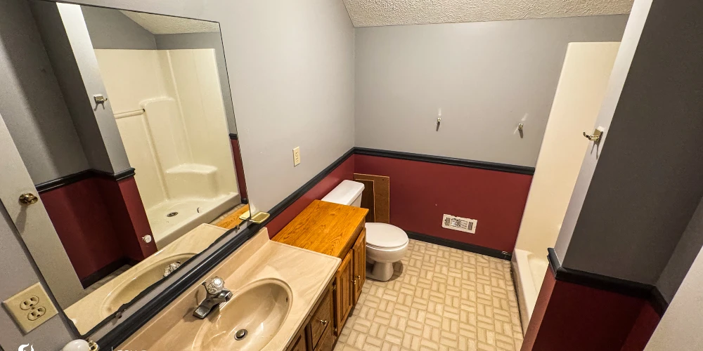 Former Personal Care Facility with Conversion Potential | ±12,037 SF