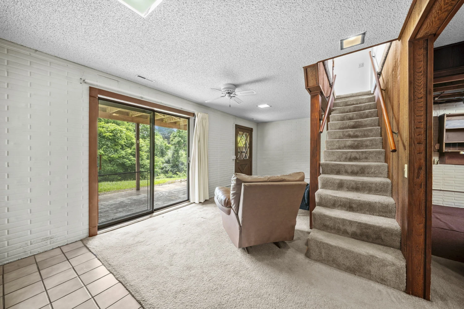 1810 Little Flock Dr - Little Flock