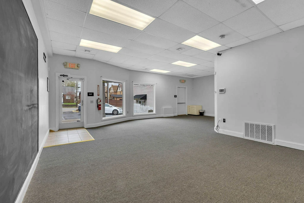 3410 4th Ave, Beaver Falls, PA for sale