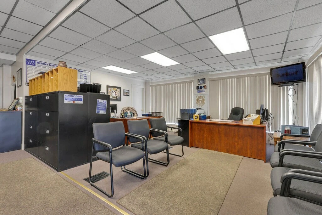 3410 4th Ave, Beaver Falls, PA for sale