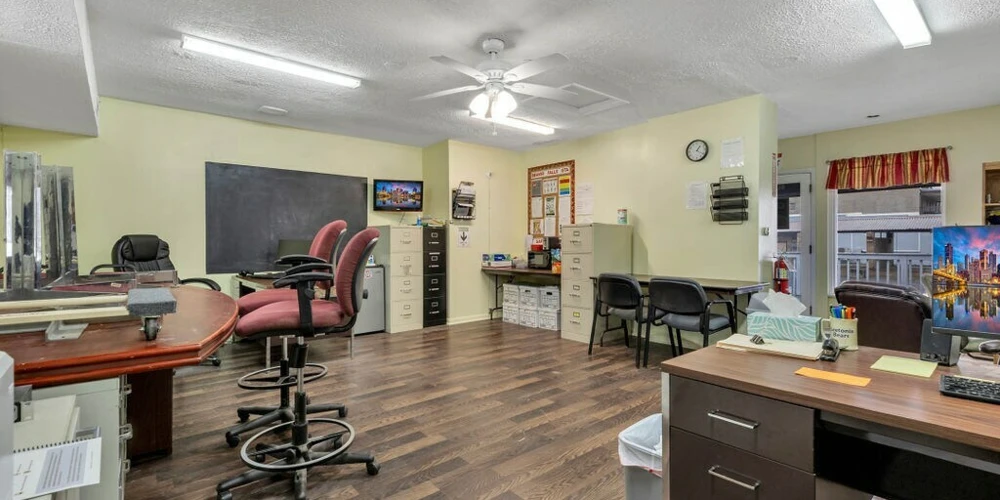 3410 4th Ave, Beaver Falls, PA for sale