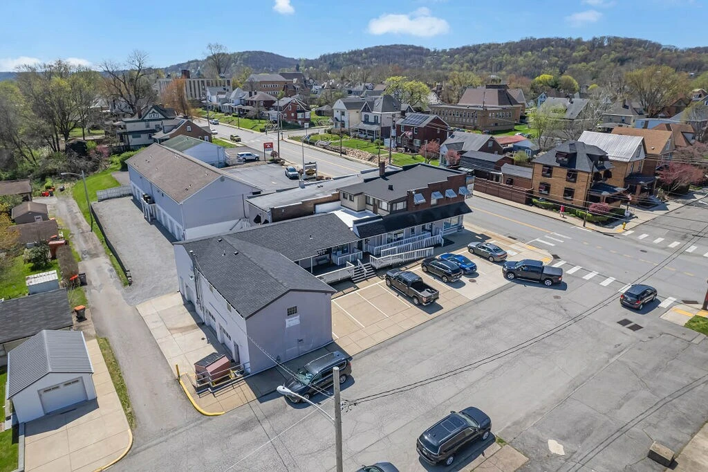 3410 4th Ave, Beaver Falls, PA for sale