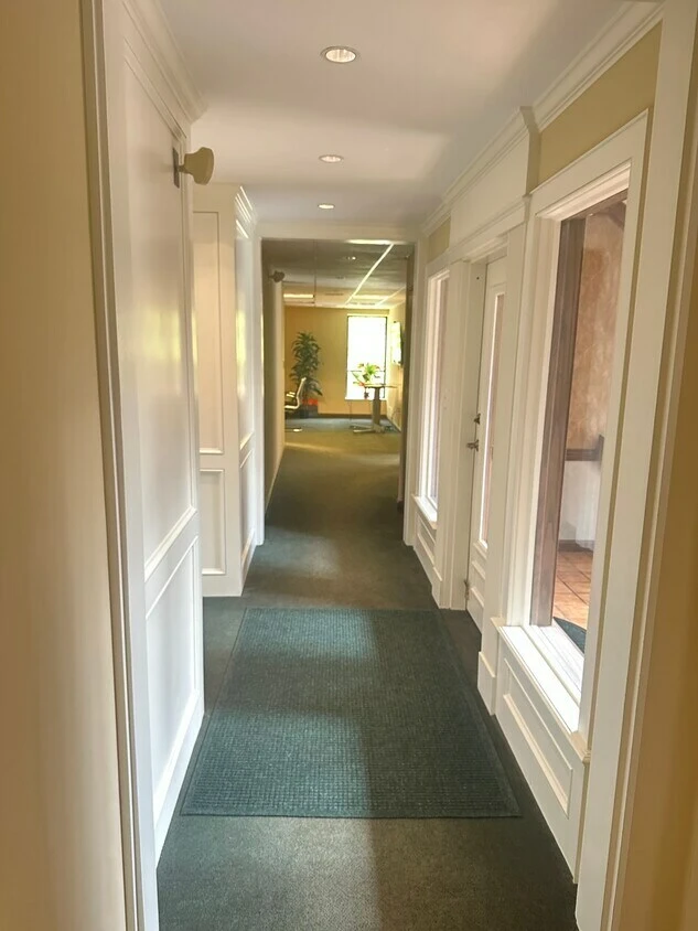 McKnight East Professional Office