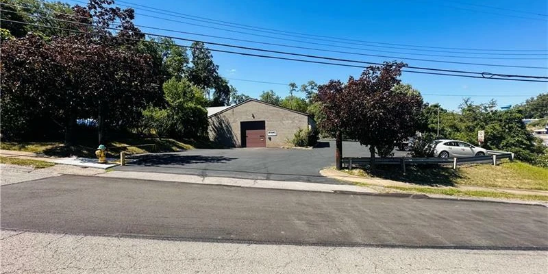 560 Hoover Rd, Pittsburgh, PA for sale