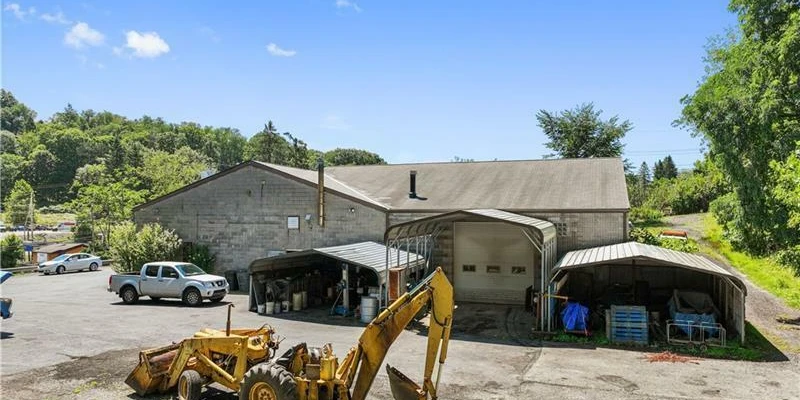 560 Hoover Rd, Pittsburgh, PA for sale