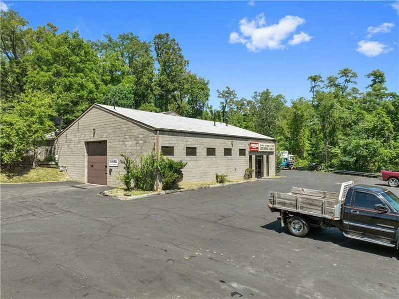 560 Hoover Rd, Pittsburgh, PA for sale