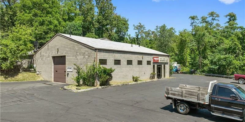 560 Hoover Rd, Pittsburgh, PA for sale