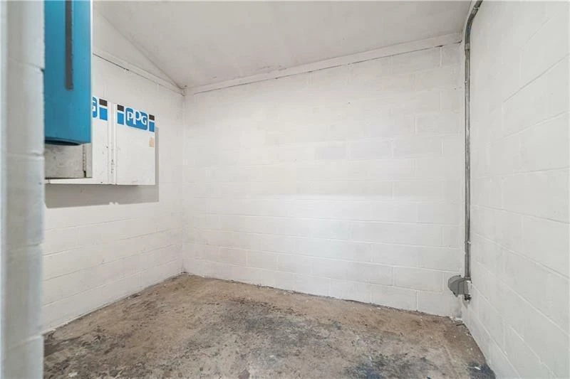 560 Hoover Rd, Pittsburgh, PA for sale