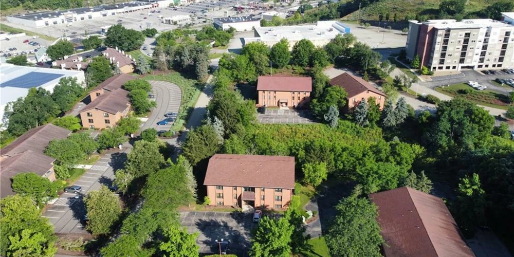 McKnight East Professional Office
