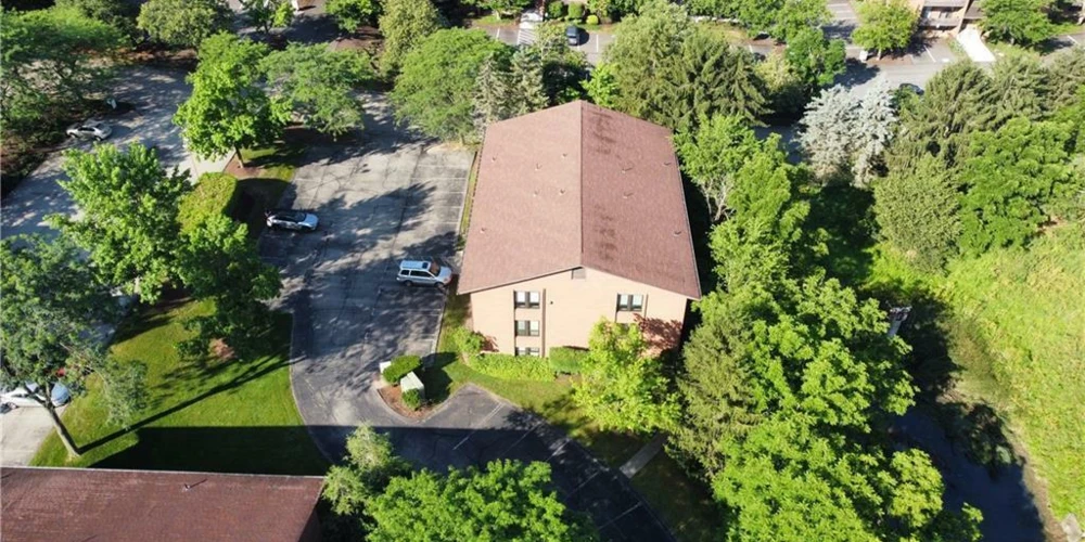 McKnight East Professional Office