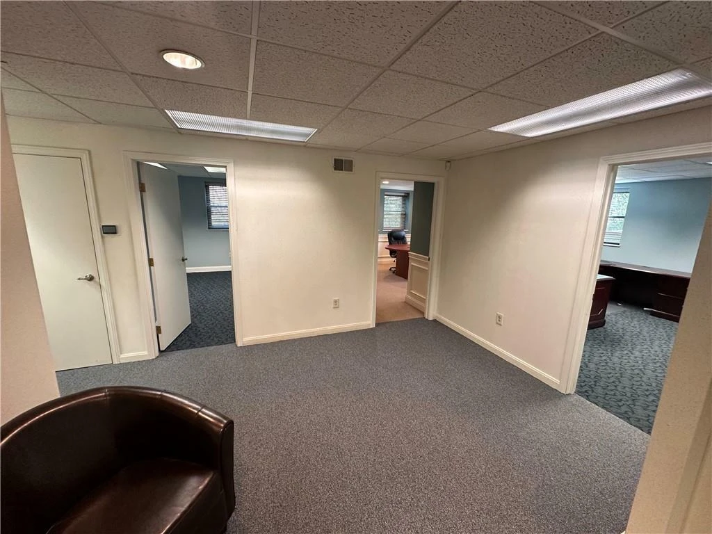 McKnight East Professional Office