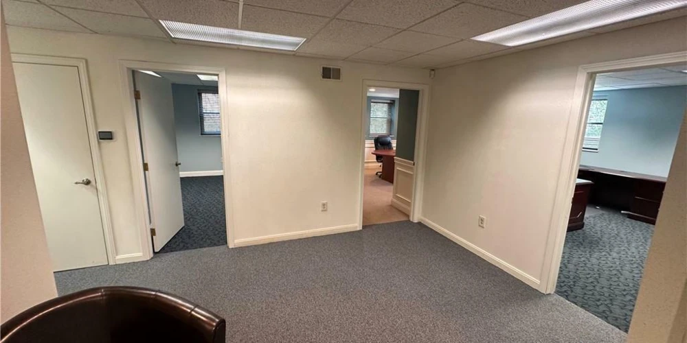 McKnight East Professional Office