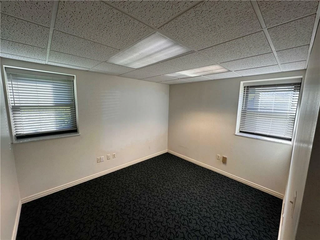 McKnight East Professional Office
