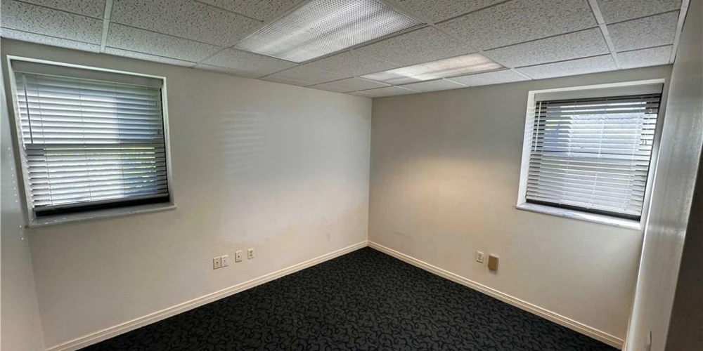 McKnight East Professional Office