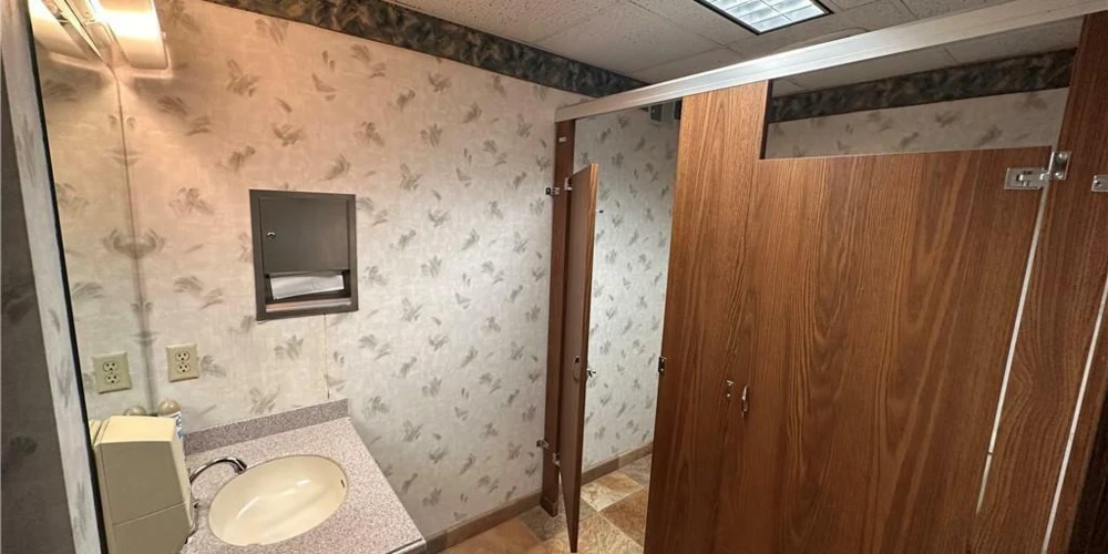 McKnight East Professional Office