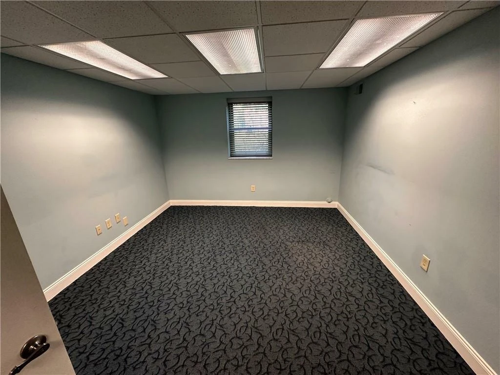 McKnight East Professional Office