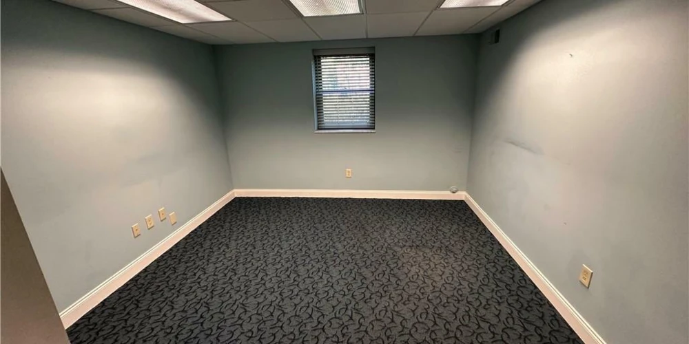 McKnight East Professional Office