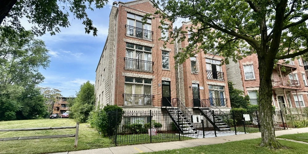 5642 S Prairie - Four-Unit Apartment Building