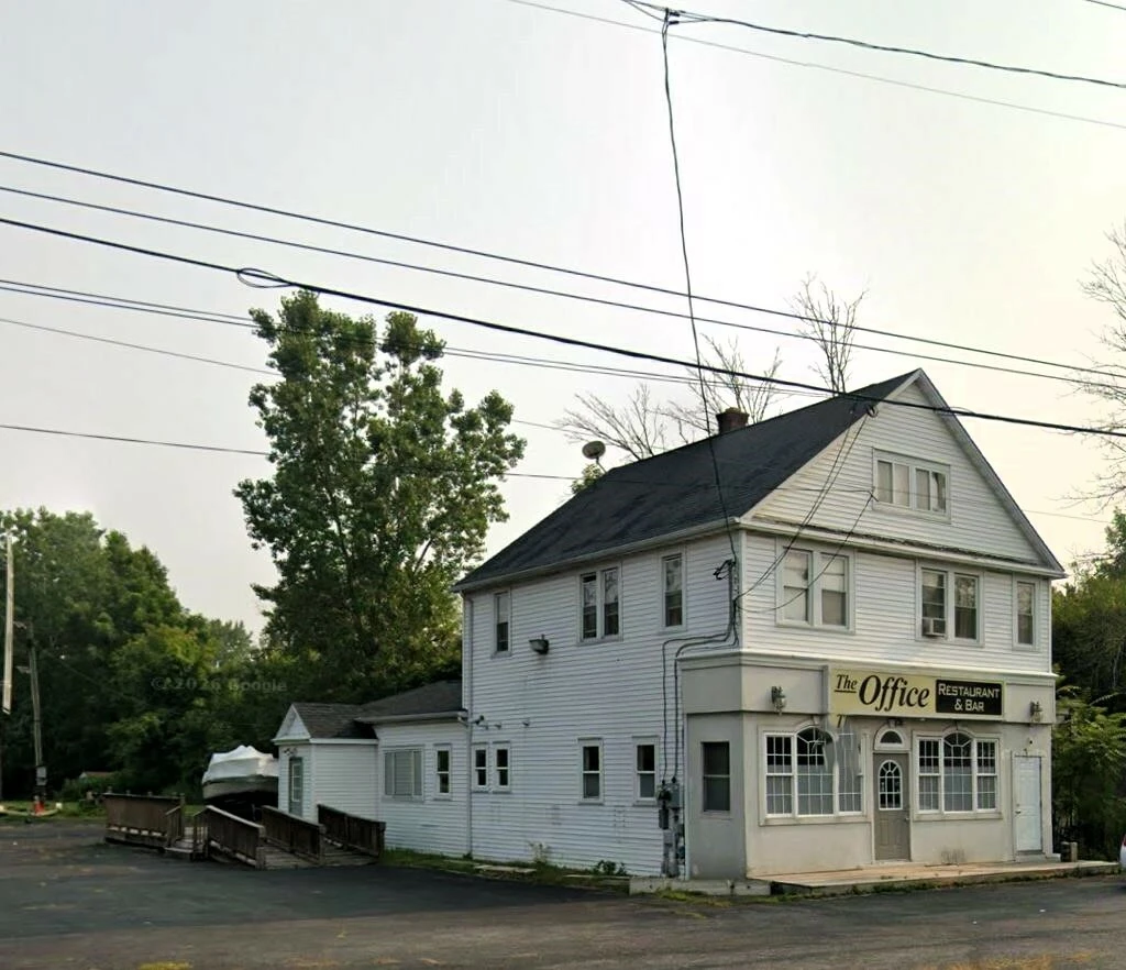 2319 Niagara Falls Blvd - 3,096± SF Retail / Restaurant Space – Former Pizzeria & Sports Bar