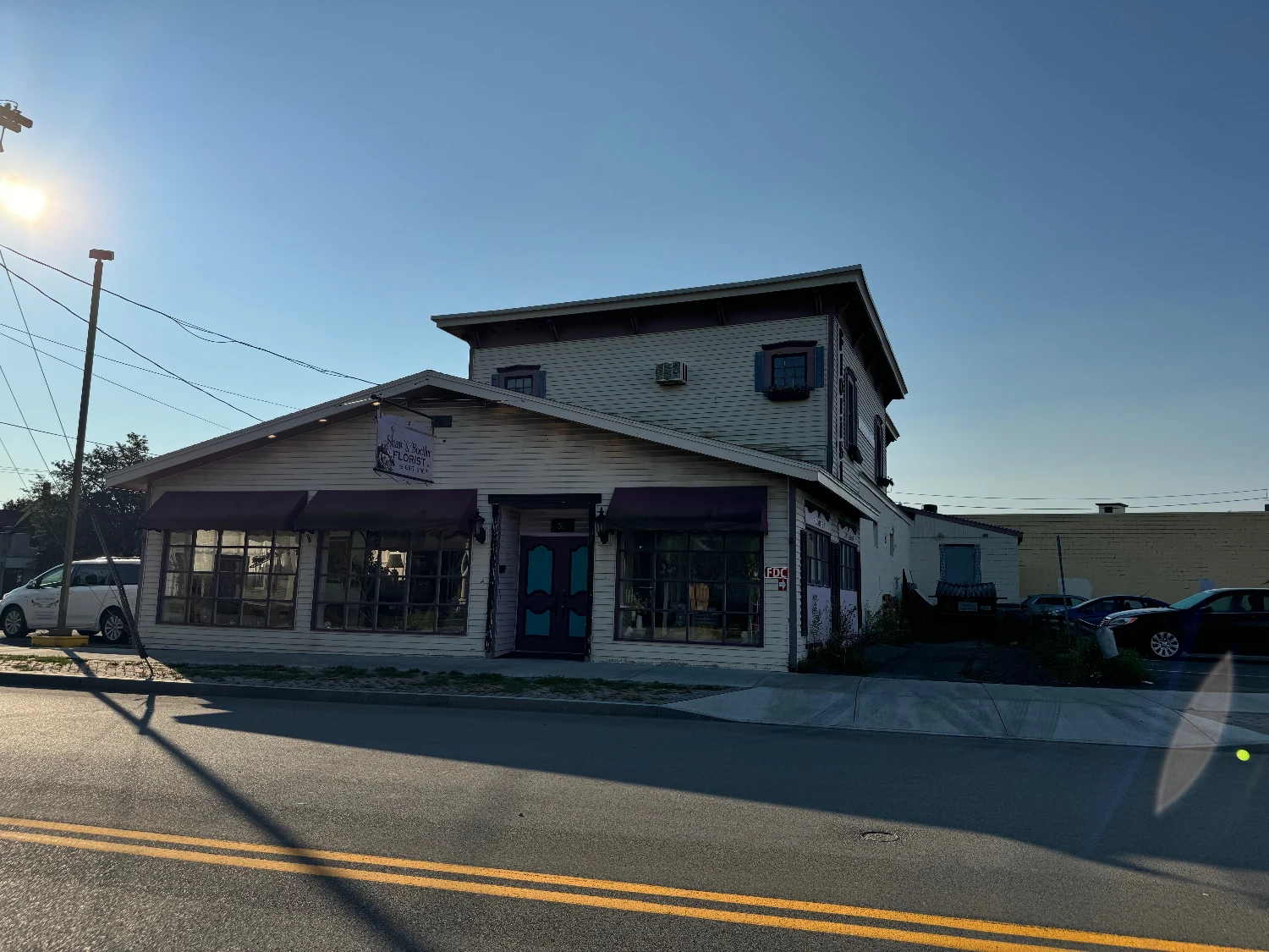 Mixed Use Retail Building