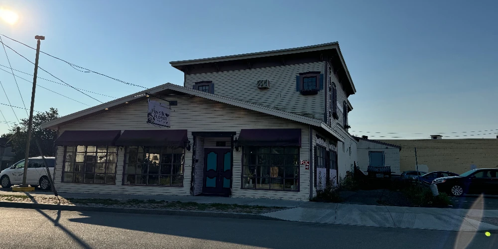 Mixed Use Retail Building