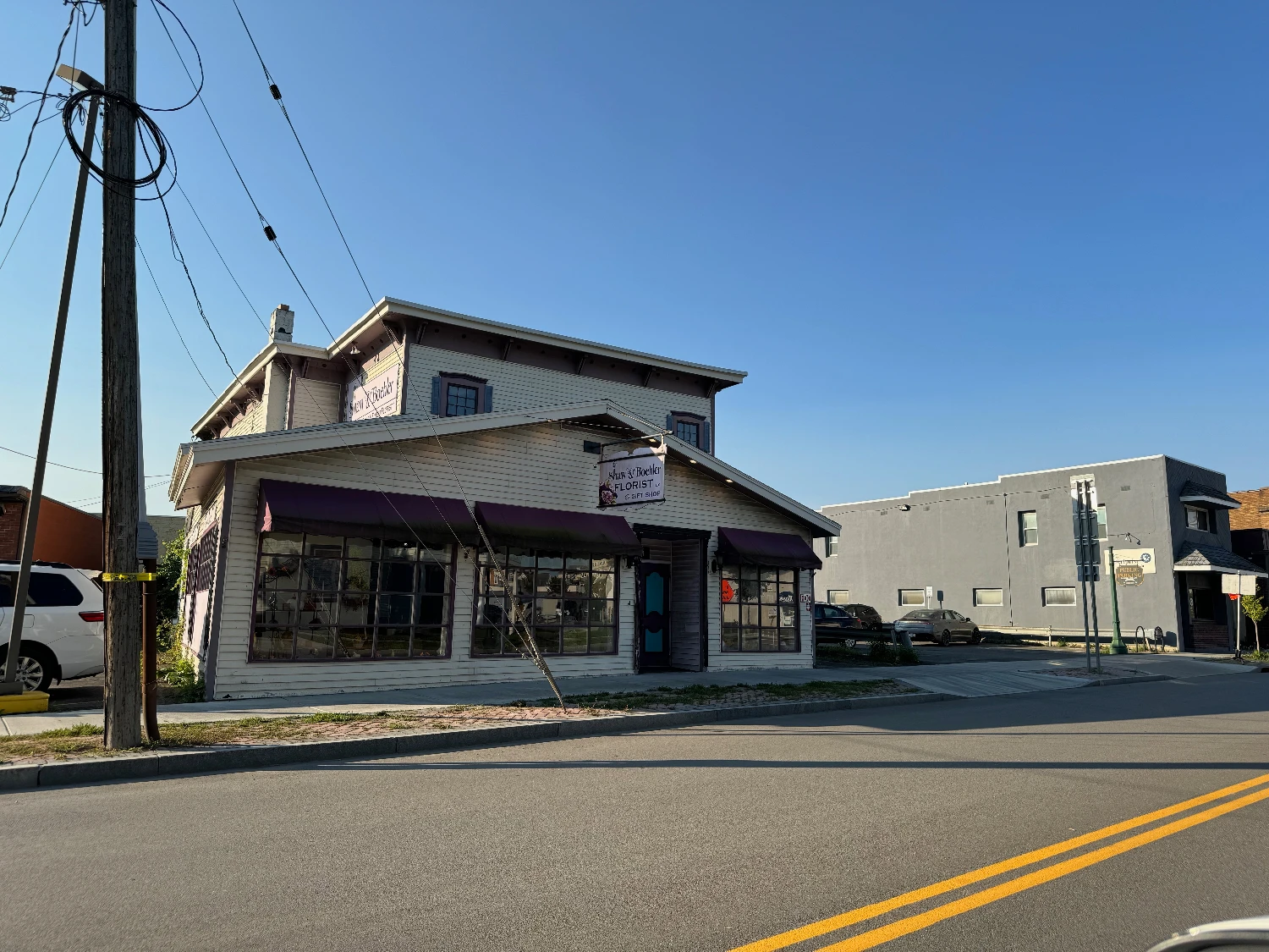 Mixed Use Retail Building