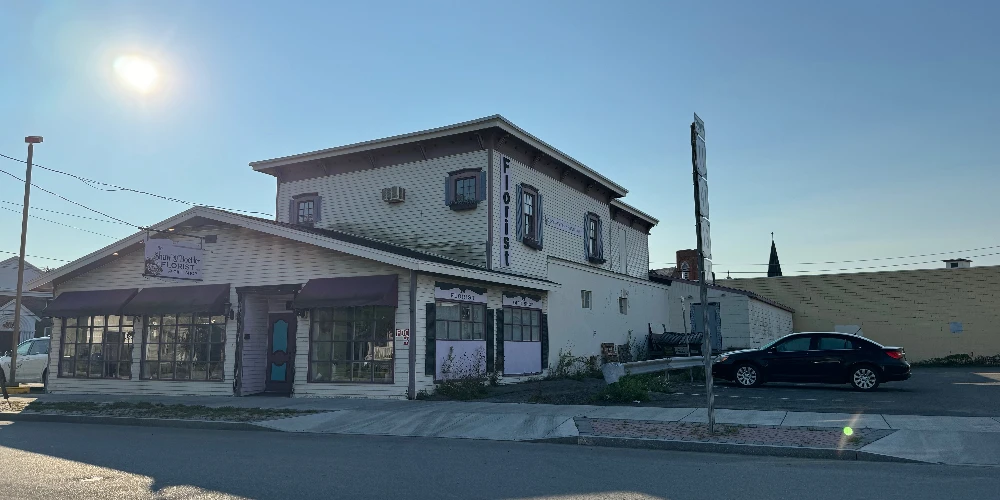 Mixed Use Retail Building