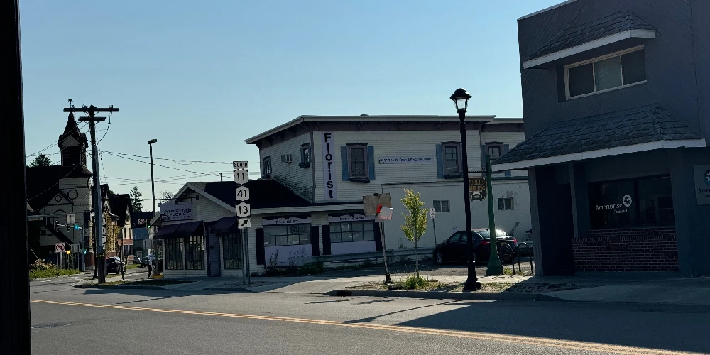Mixed Use Retail Building