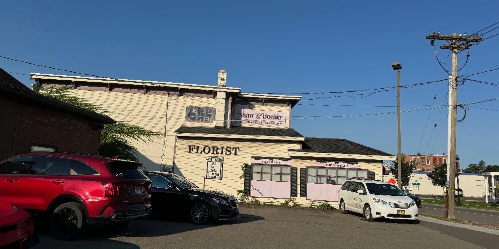 Mixed Use Retail Building
