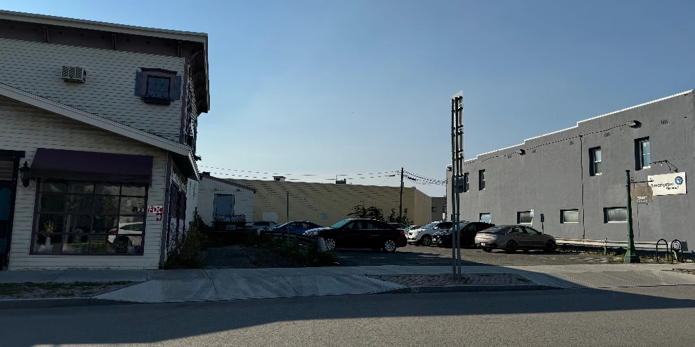 Mixed Use Retail Building