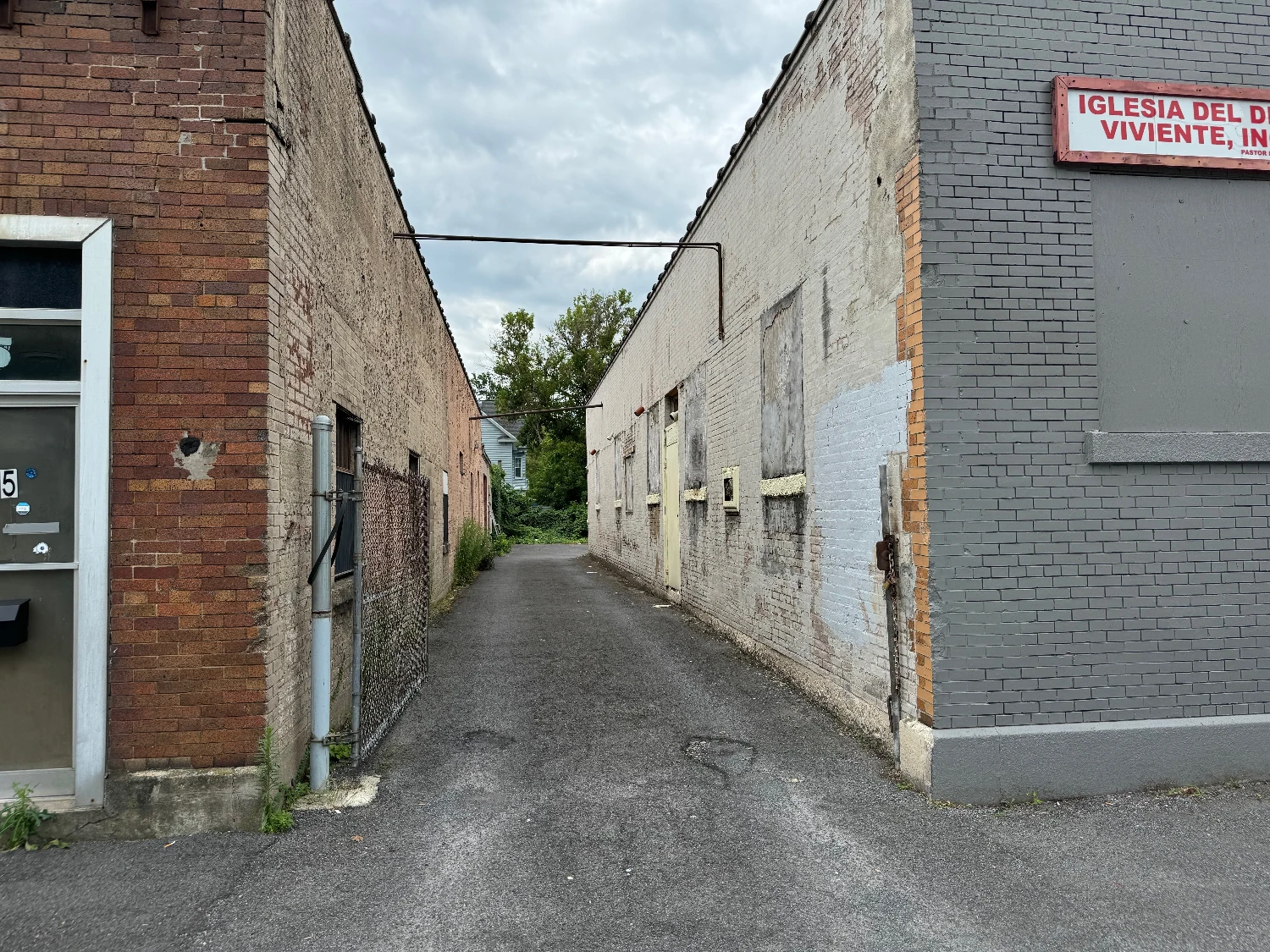 Syracuse Mixed-Use Corner Building – Retail Income + Residential Conversion
