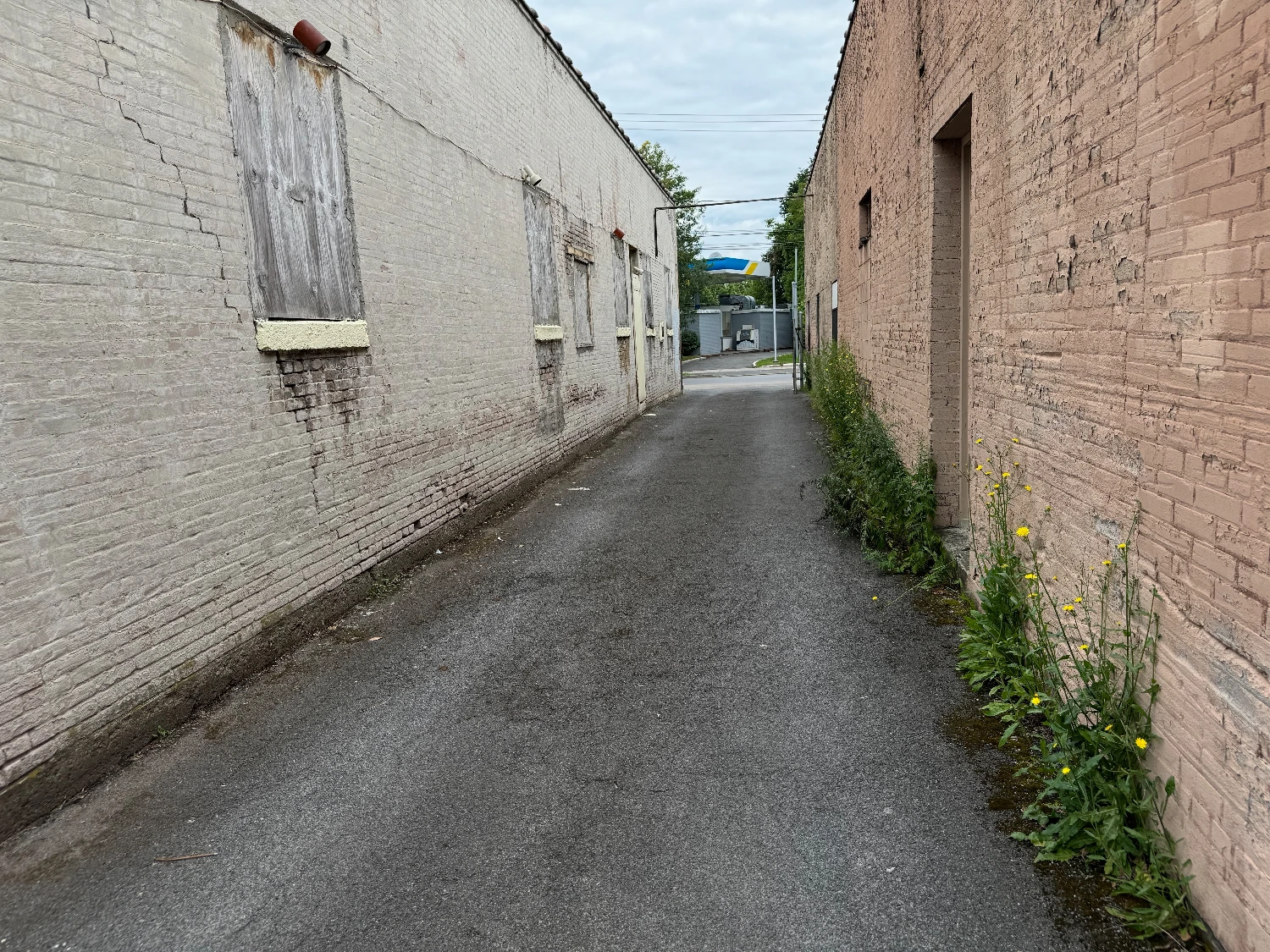 Syracuse Mixed-Use Corner Building – Retail Income + Residential Conversion