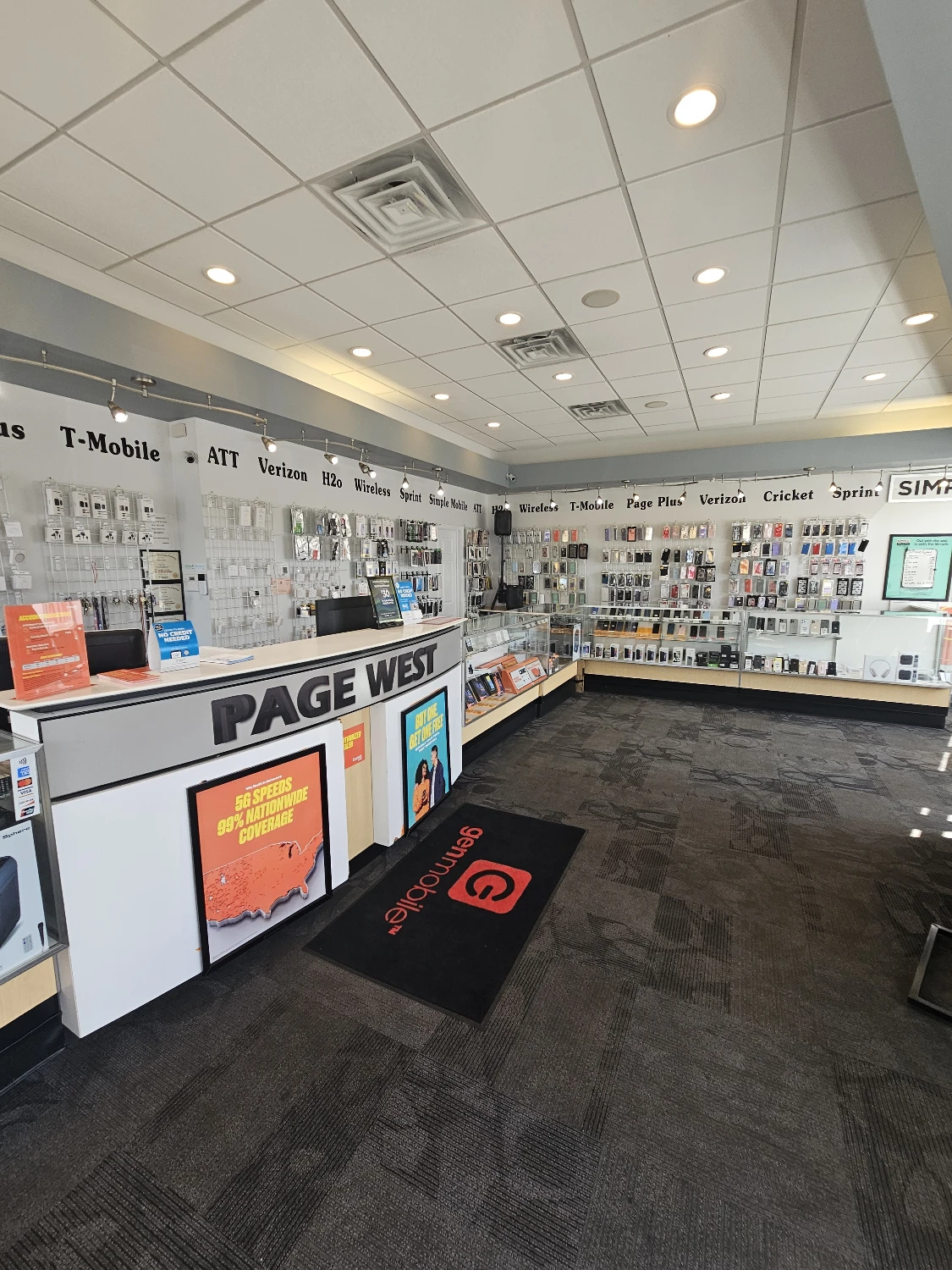 Syracuse Mixed-Use Corner Building – Retail Income + Residential Conversion