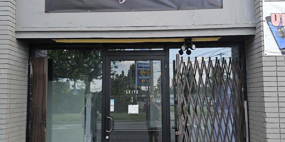 Syracuse Mixed-Use Corner Building – Retail Income + Residential Conversion