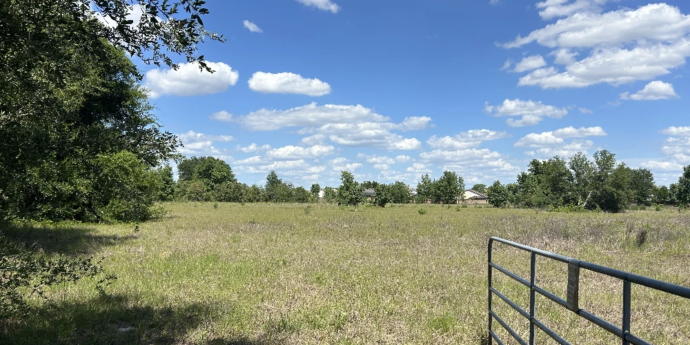16 Acres boarders The Villages