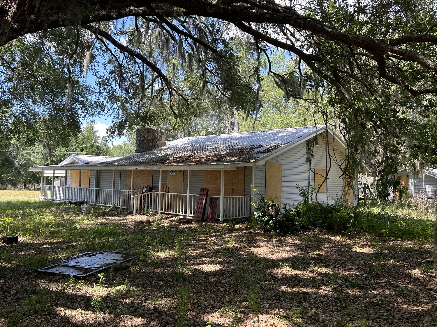 16 Acres boarders The Villages