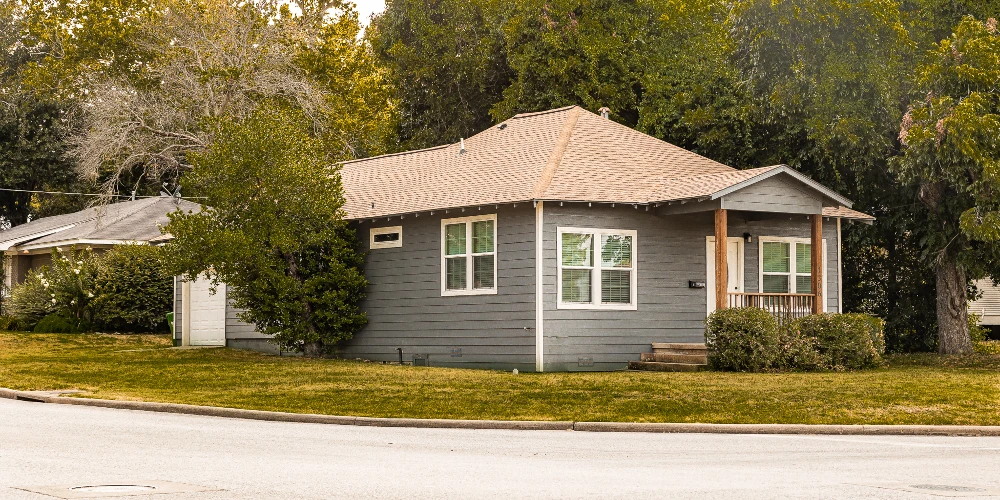 1306 South Austin Street, Brenham, TX for sale