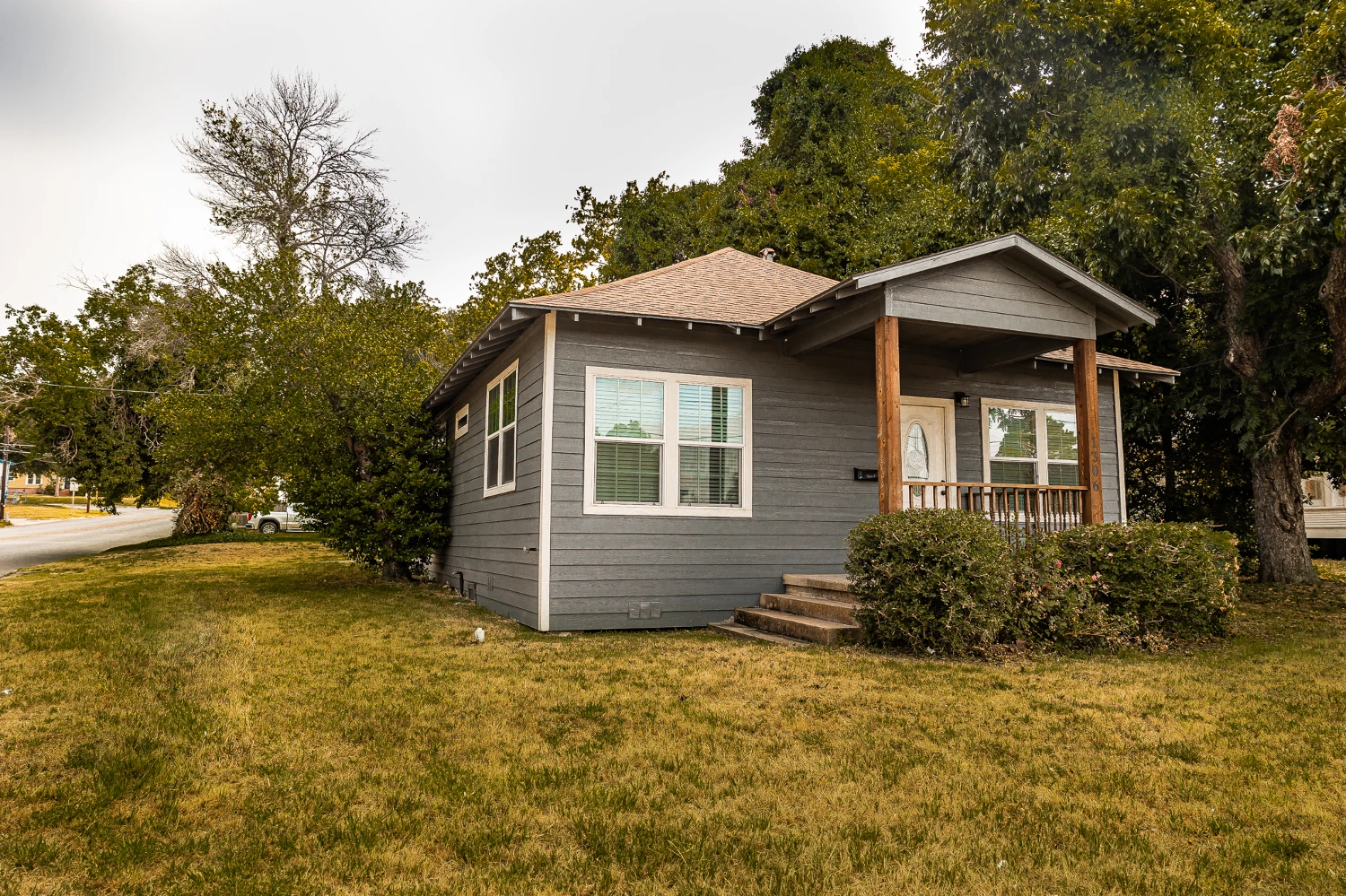 1306 South Austin Street, Brenham, TX for sale
