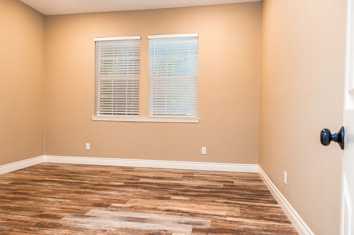 1306 South Austin Street, Brenham, TX for sale