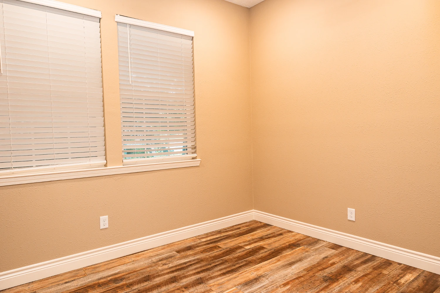 1306 South Austin Street, Brenham, TX for sale