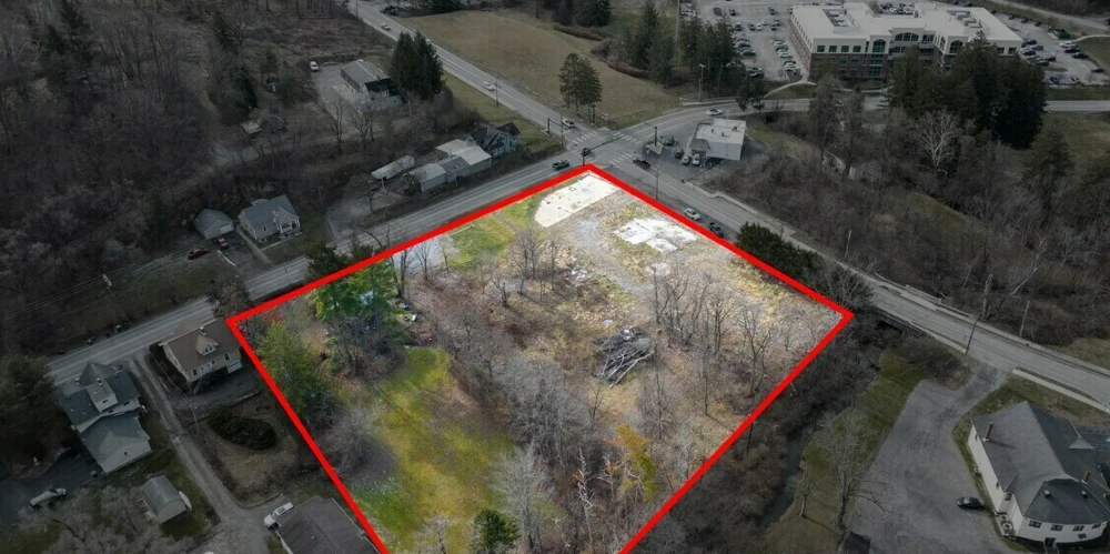 230 Northgate Dr, Warrendale, PA for sale